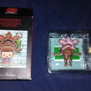 LOOTCRATE EXCLUSIVE STRANGER THINGS!!!!